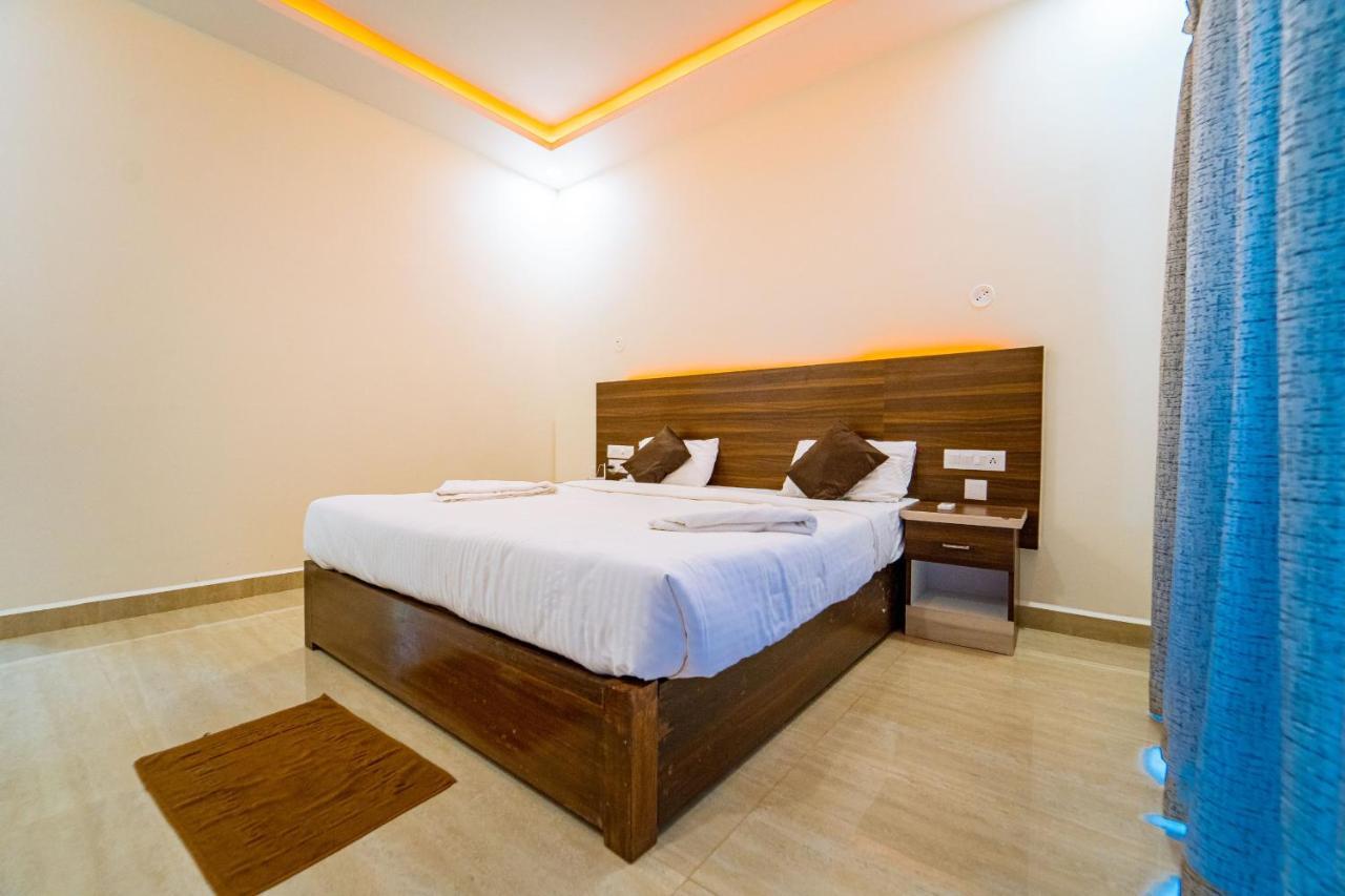 Darsy Residency Hotel Agonda Buitenkant foto