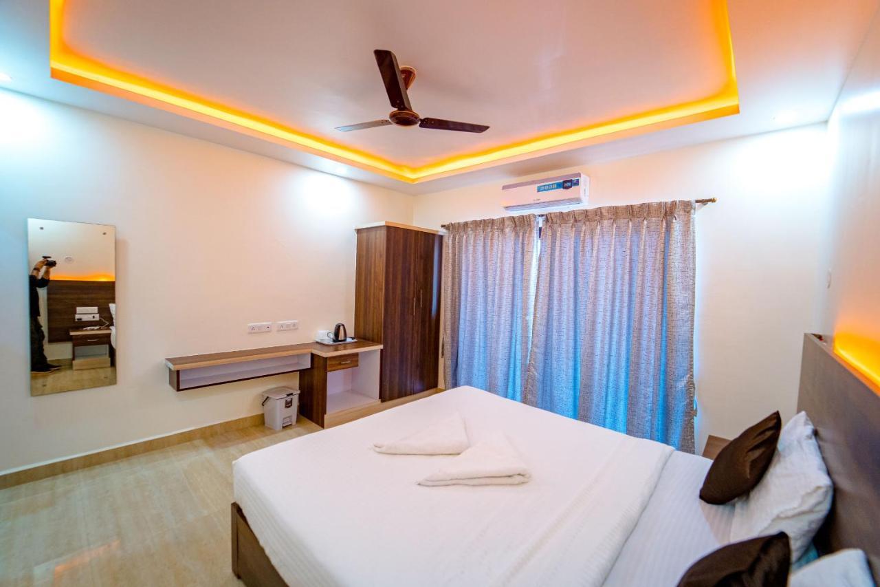Darsy Residency Hotel Agonda Buitenkant foto